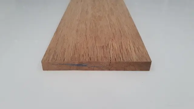 Sarrafo de madeira 20 cm